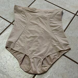 MAIDENFORM Women Nude SZ L SHAPEWEAR